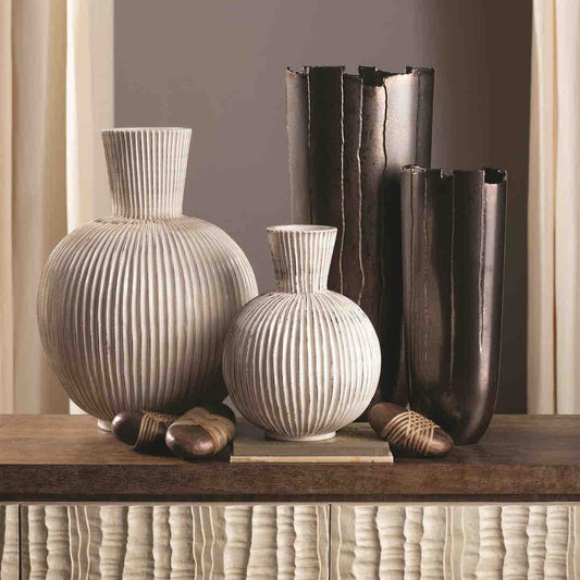 Serene symphony Vase - Small